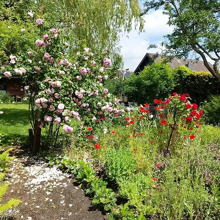 Bauerngarten Apartment *